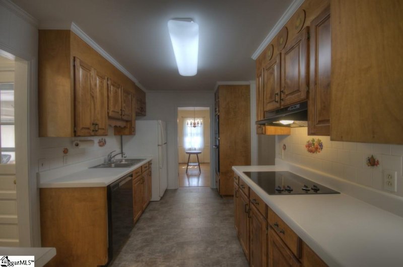 Property image 4 at 5 Overton Avenue, Greenville, SC 29617