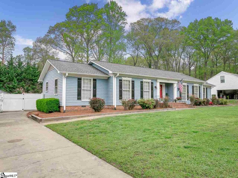 Property image 2 at 664 Stafford Avenue, Spartanburg, SC 29302-4526