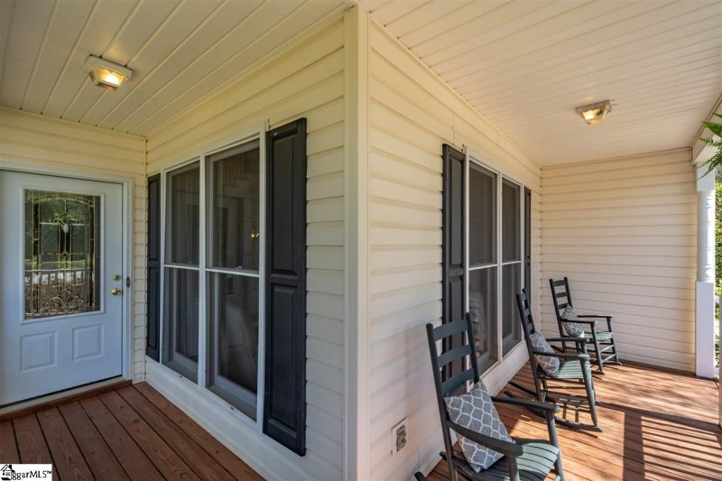 Property image 2 at 210 Kilburn Lane, Travelers Rest, SC 29690