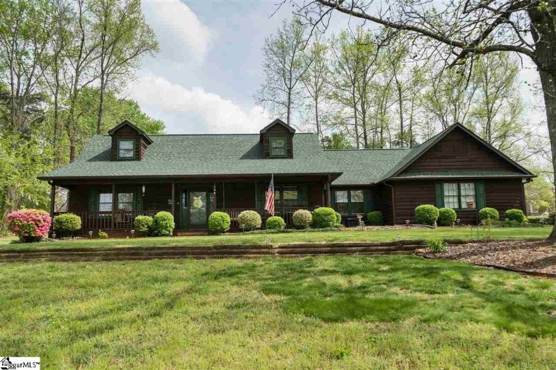 138 Chestnut Lake Drive