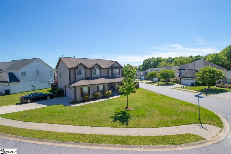 Property image 3 at 2 Horizon Drive, Simpsonville, SC 29681