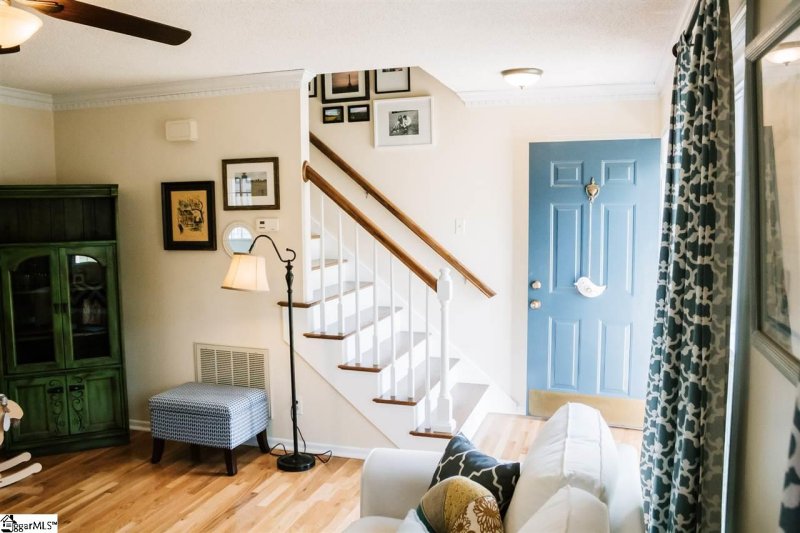 Property image 4 at 14 E Mill Court, Taylors, SC 29687