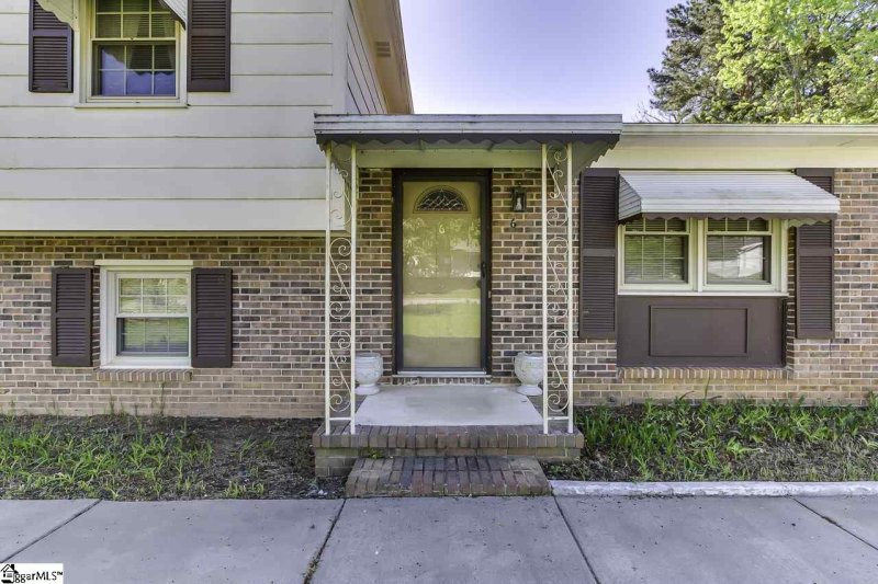 Property image 4 at 6 Woodbend Court, Mauldin, SC 29662