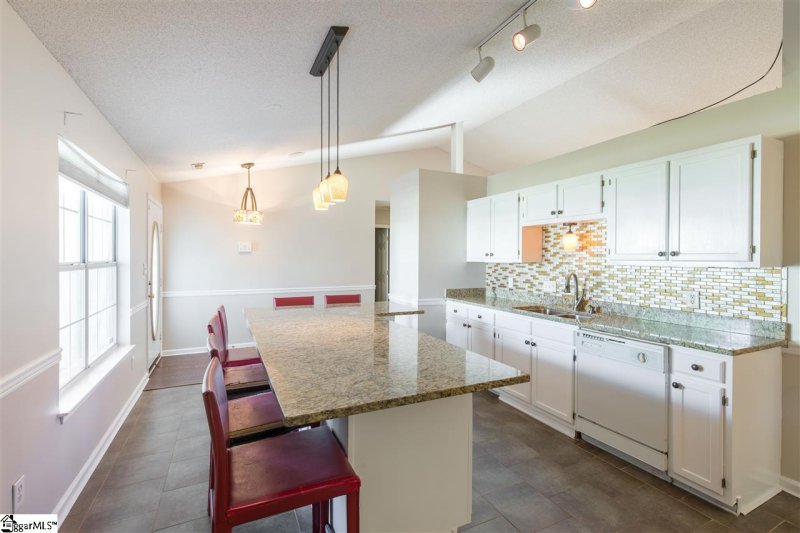 Property image 2 at 400 Hill Lane, Mauldin, SC 29662