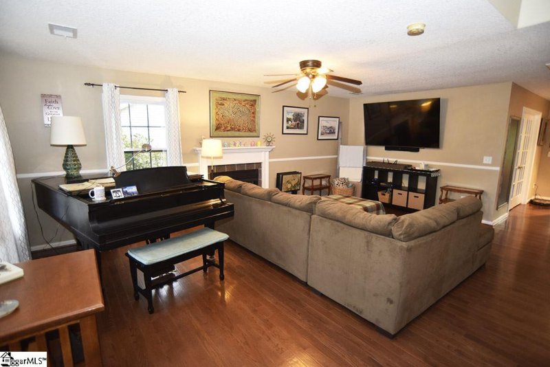 Property image 3 at 203 Gold Thread Way, Taylors, SC 29687