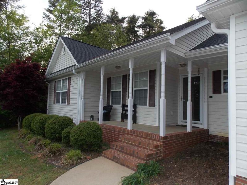 Property image 2 at 113 Wynette Way, Taylors, SC 29687-5636