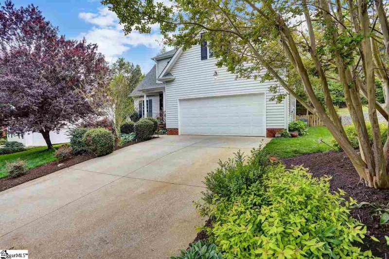 Property image 2 at 113 Glencreek Drive, Greer, SC 29650