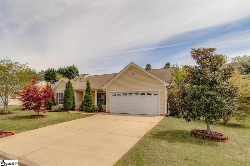 Property image 2 at 243 Rivers Edge Drive, Easley, SC 29642-1665