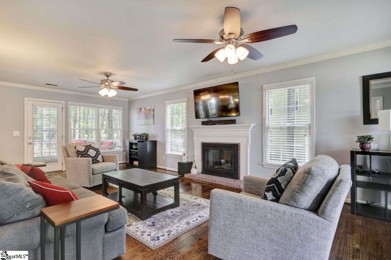 Property image 3 at 15 Golden Oak Court, Simpsonville, SC 29681