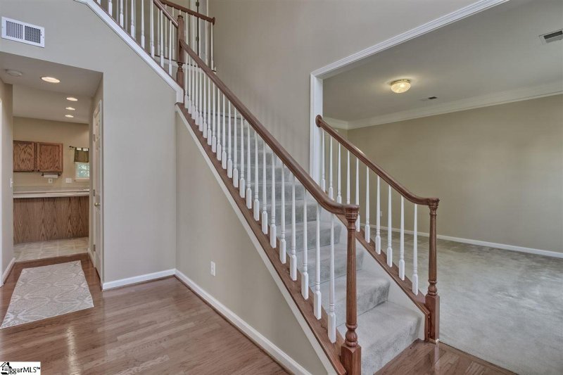 Property image 3 at 802 Stonewyck Drive, Simpsonville, SC 29681