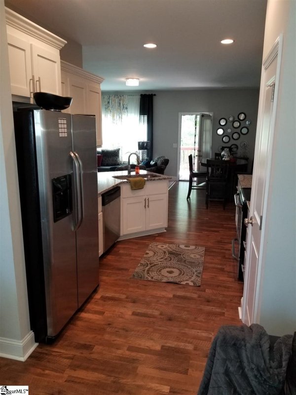 Property image 4 at 122 Village Court, Greer, SC 29651