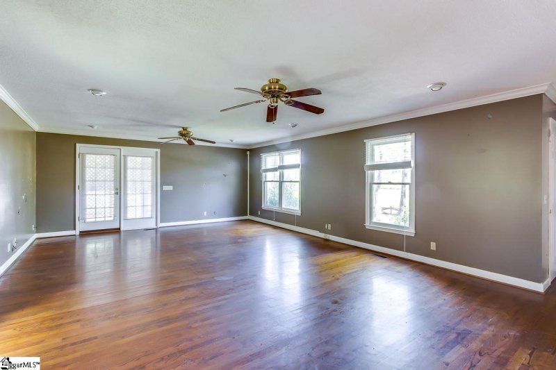 Property image 5 at 108 Oak Grove Lake Road, Greenville, SC 29615