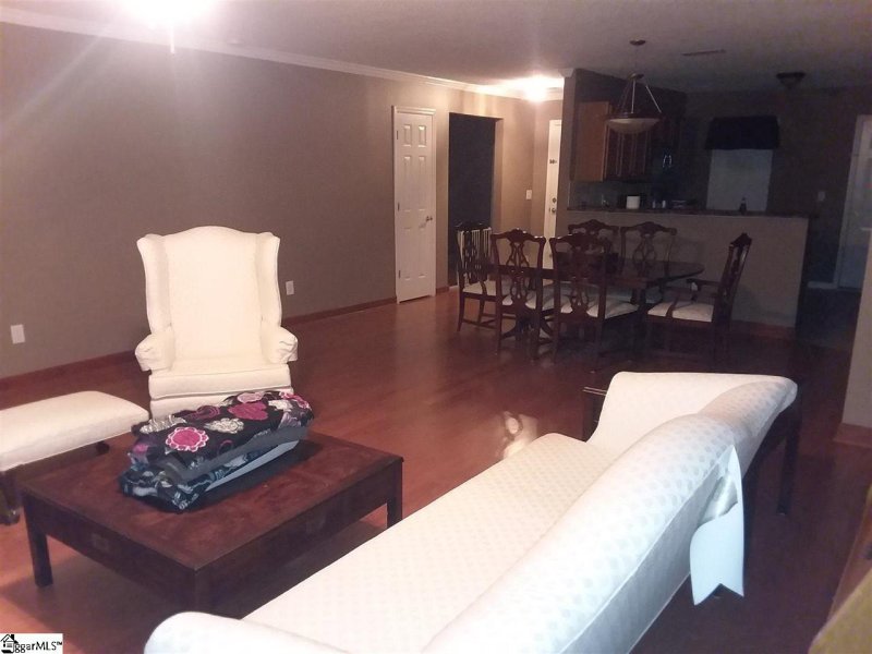 Property image 4 at 101 White Willow Court, Taylors, SC 29687