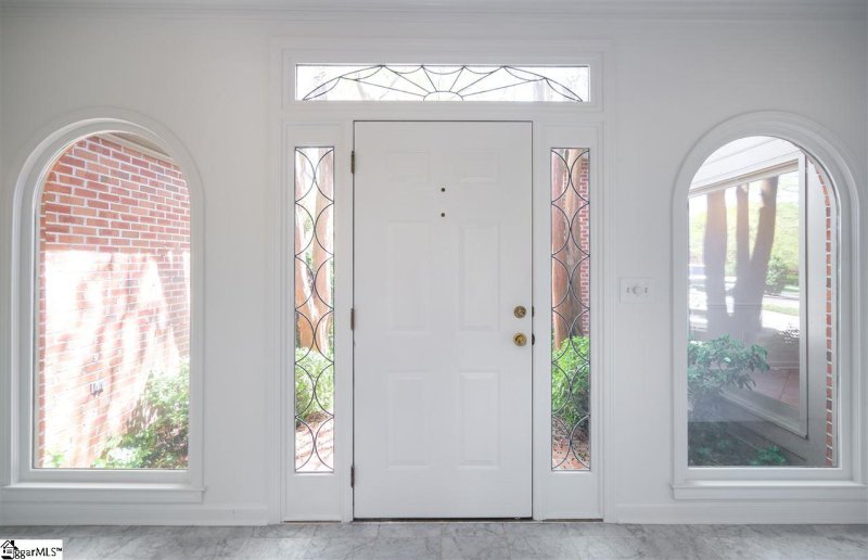 Property image 2 at 118 Hidden Hills Drive, Greenville, SC 29605