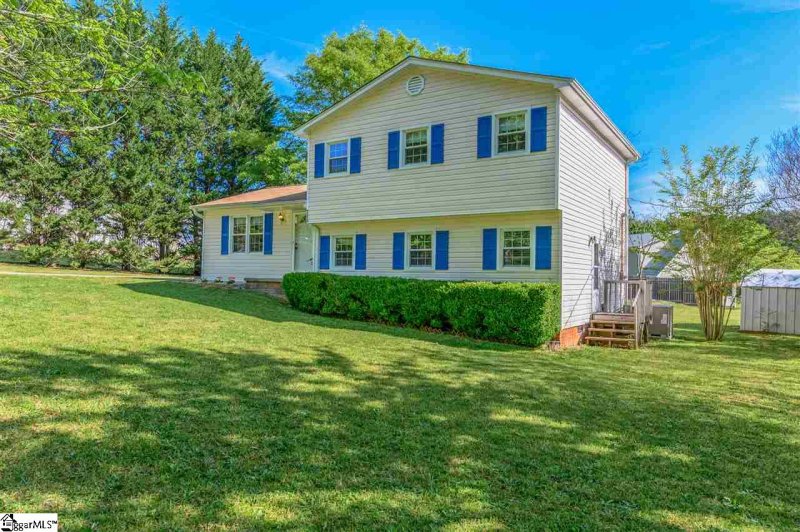 Property image 3 at 204 Green Drive, Liberty, SC 29657