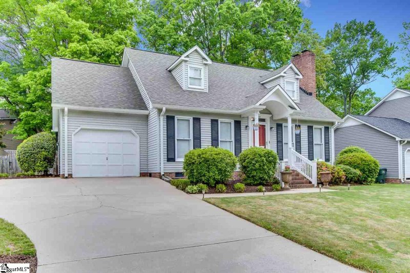 Property image 2 at 207 Angie Drive, Taylors, SC 29687