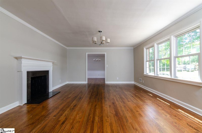 Property image 4 at 5 Ivy Trail, Greenville, SC 29615