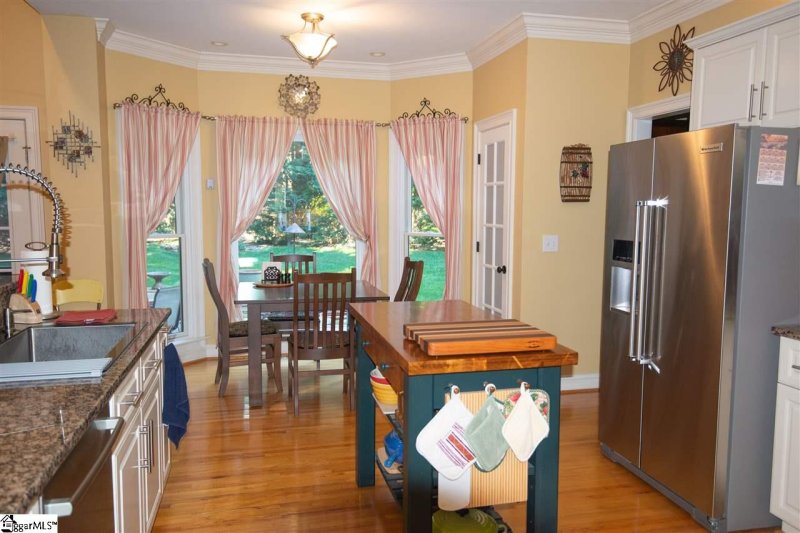Property image 3 at 4 Whitekirk Way, Greer, SC 29650