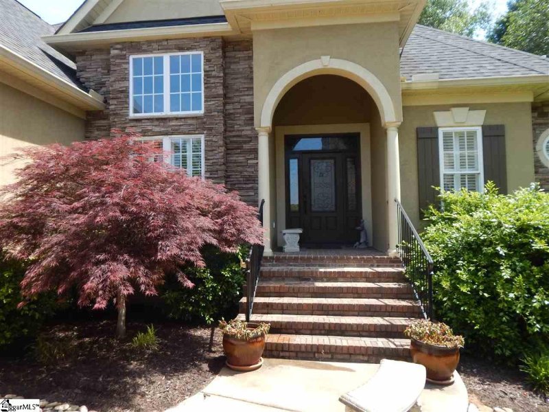 Property image 2 at 20 Magnolia Court, Simpsonville, SC 29681