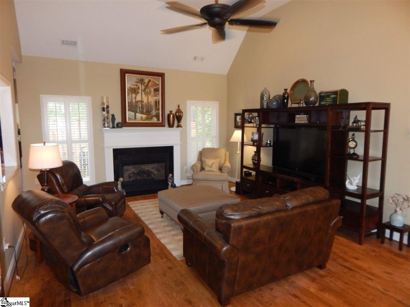 Property image 5 at 20 Magnolia Court, Simpsonville, SC 29681