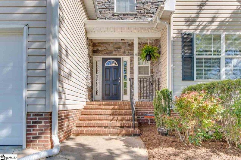 Property image 2 at 305 Glencrest Court, Greer, SC 29650