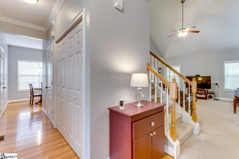 Property image 5 at 305 Glencrest Court, Greer, SC 29650