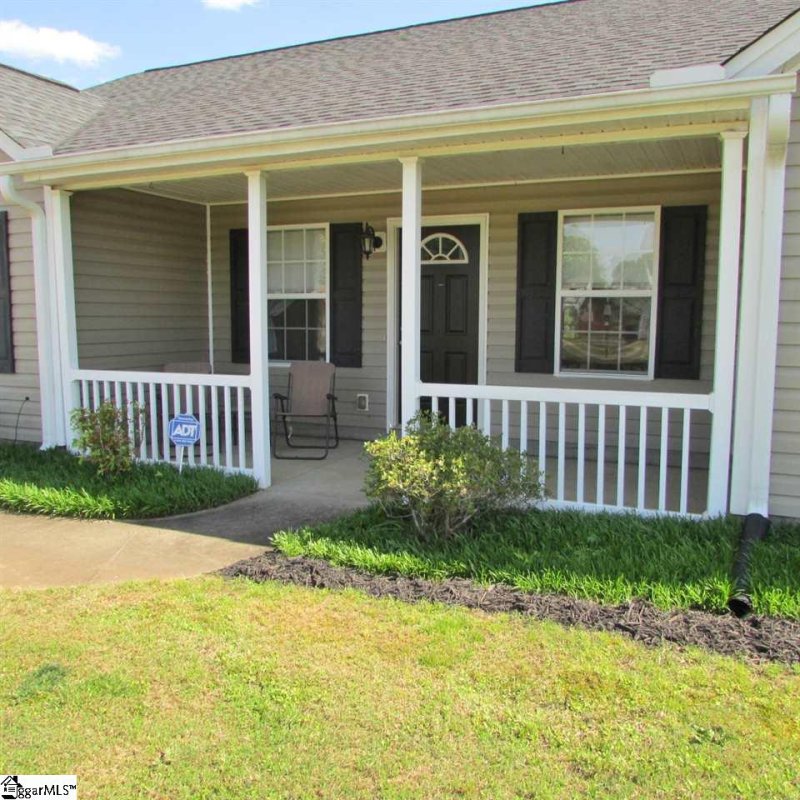 Property image 4 at 105 Countryglen Court, Greer, SC 29651