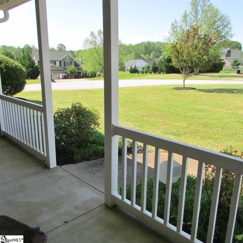 Property image 5 at 105 Countryglen Court, Greer, SC 29651