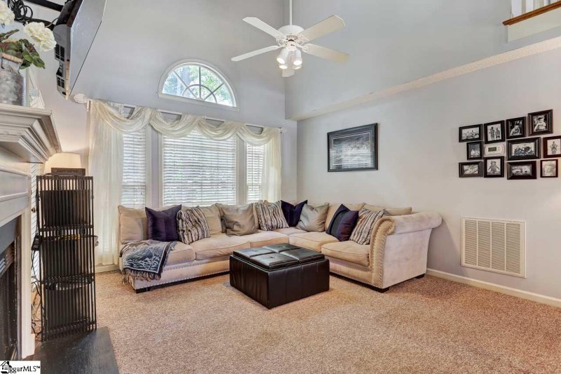 Property image 3 at 5 Fallsburg Court, Greenville, SC 29615