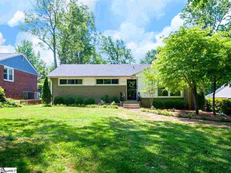 Property image 2 at 213 Broughton Drive, Greenville, SC 29609