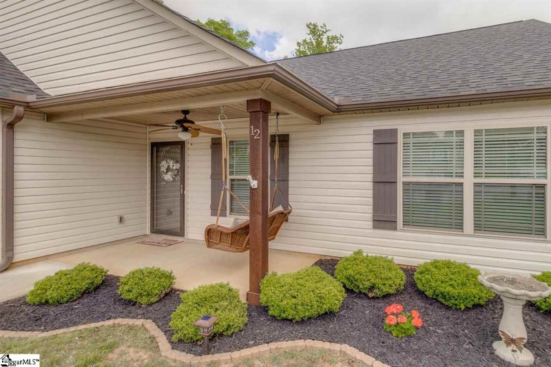 Property image 2 at 12 Rusty Court, Simpsonville, SC 29680