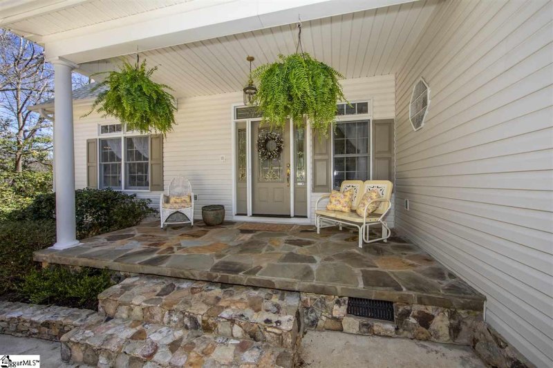 Property image 3 at 42 Harbor Drive, Greenville, SC 29611