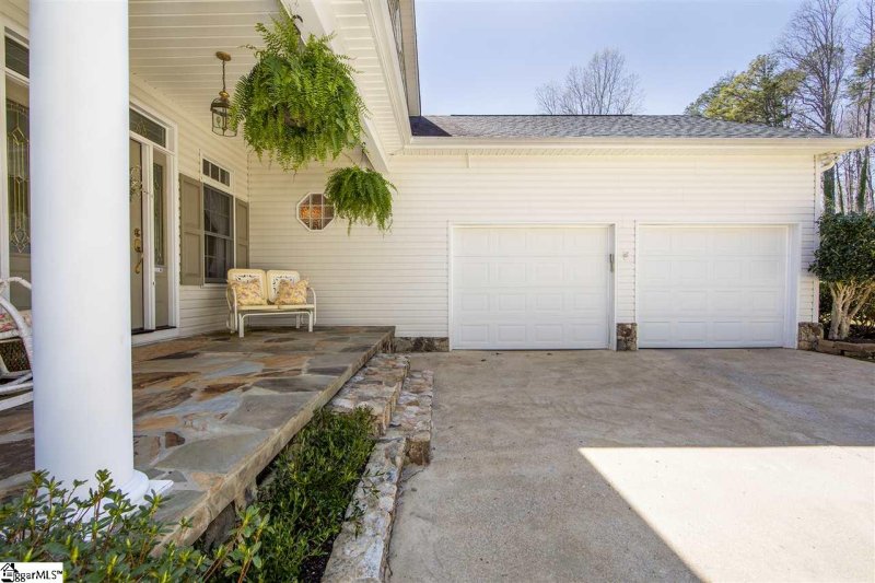 Property image 4 at 42 Harbor Drive, Greenville, SC 29611