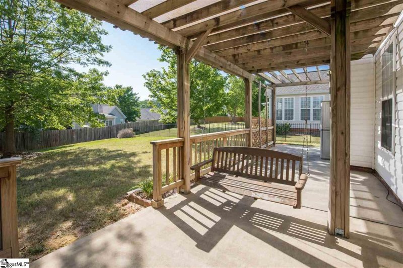 Property image 2 at 340 Surrywood Drive, Greenville, SC 29607