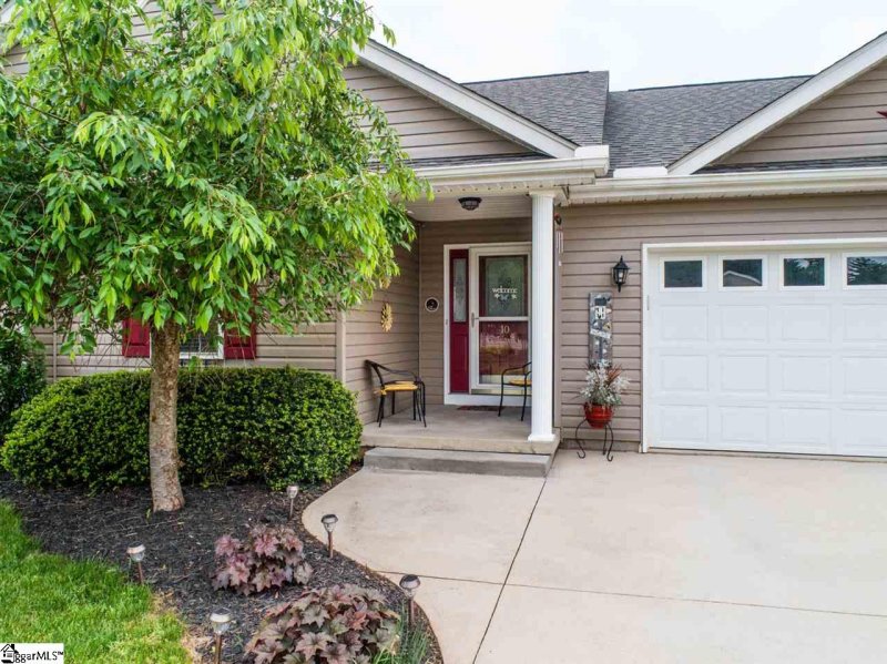 Property image 5 at 10 COLE CREEK Court, Greer, SC 29651