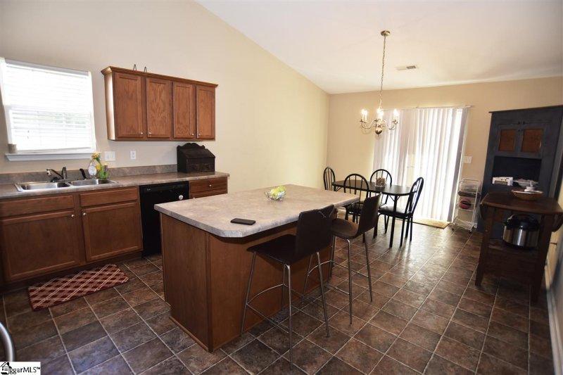 Property image 4 at 213 Haven Reach Way, Taylors, SC 29687