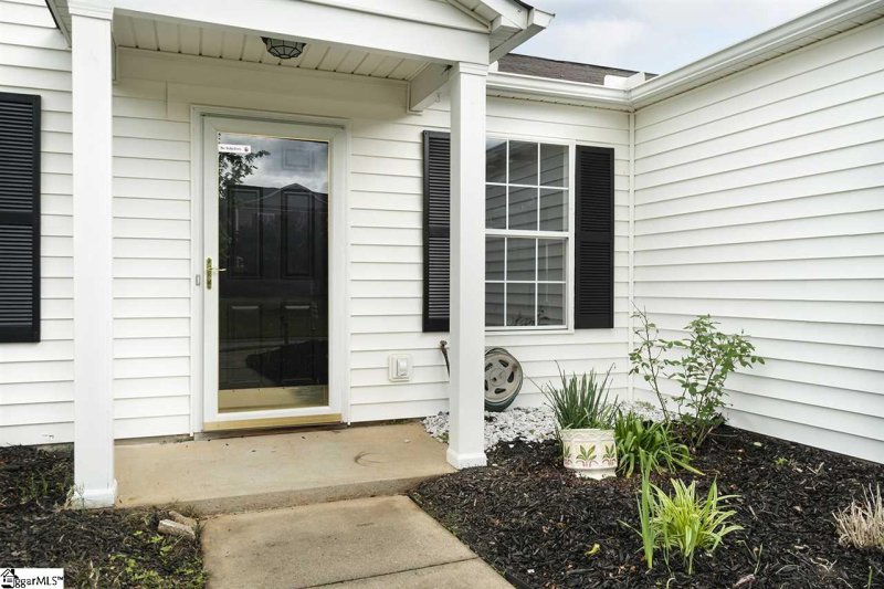 Property image 3 at 104 Granary Drive, Simpsonville, SC 29681