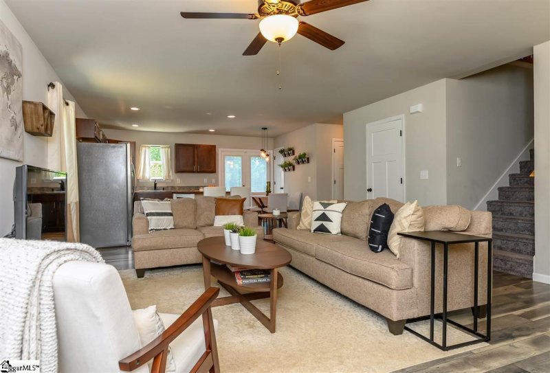 Property image 4 at 142 Cosmos Lane, Greer, SC 29651