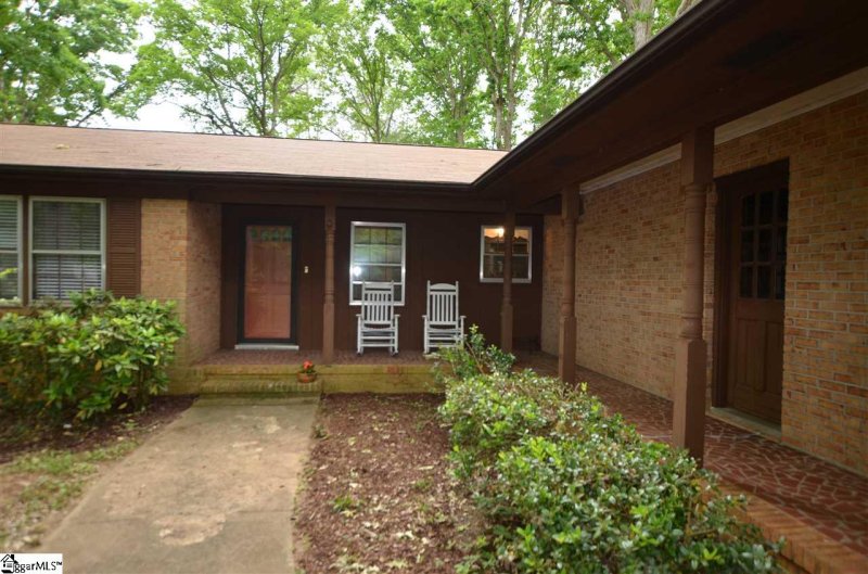 Property image 3 at 531 Royal Oak Drive, Spartanburg, SC 29302