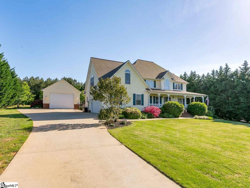 Property image 2 at 311 Millworks Court, Campobello, SC 29322