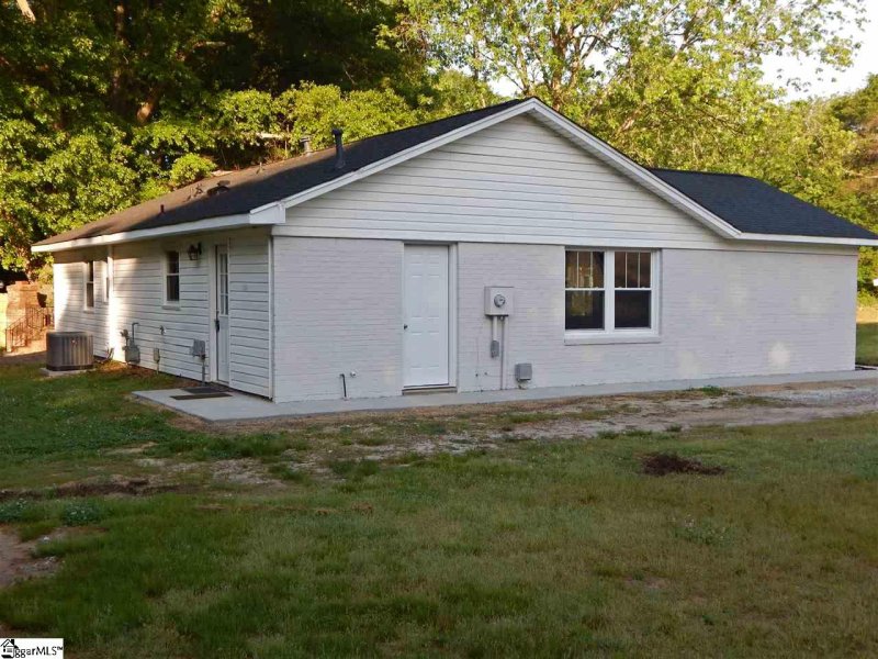 Property image 3 at 5 Gavin Place, Taylors, SC 29687