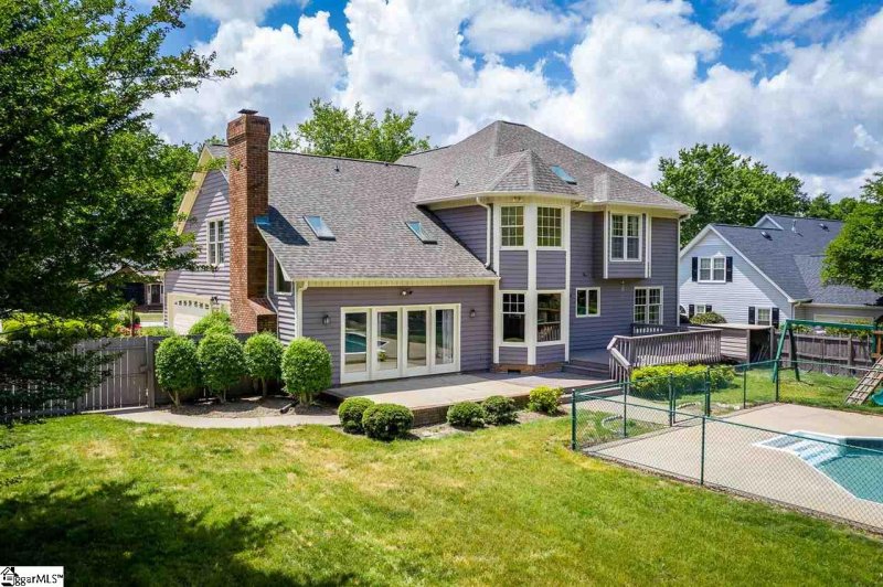 Property image 4 at 109 W Hackney Road, Greer, SC 29650