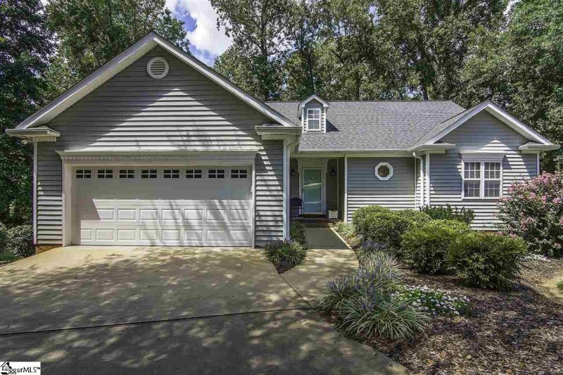 Property image 2 of 234 Hatteras Lane in Ambergate, Simpsonville, SC 29680