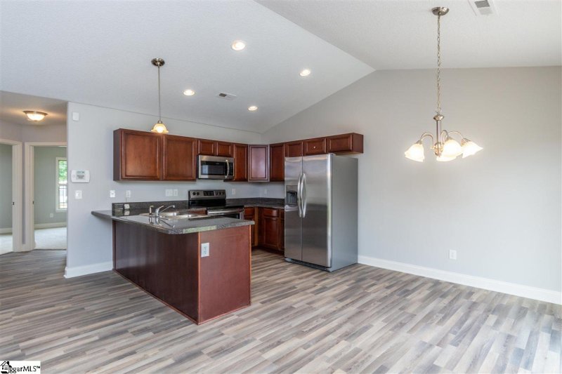 Property image 2 at 101 Redstem Drive, Simpsonville, SC 29681