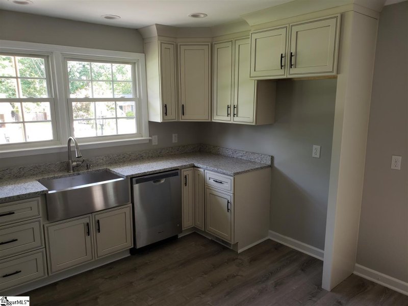 Property image 4 at 4 Strand Court, Taylors, SC 29687-3517