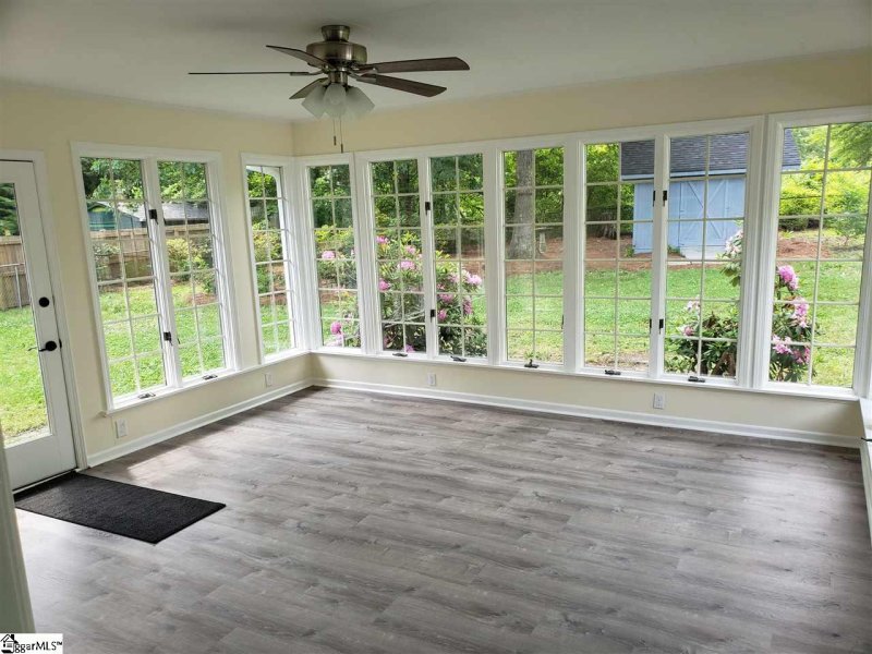 Property image 5 at 4 Strand Court, Taylors, SC 29687-3517