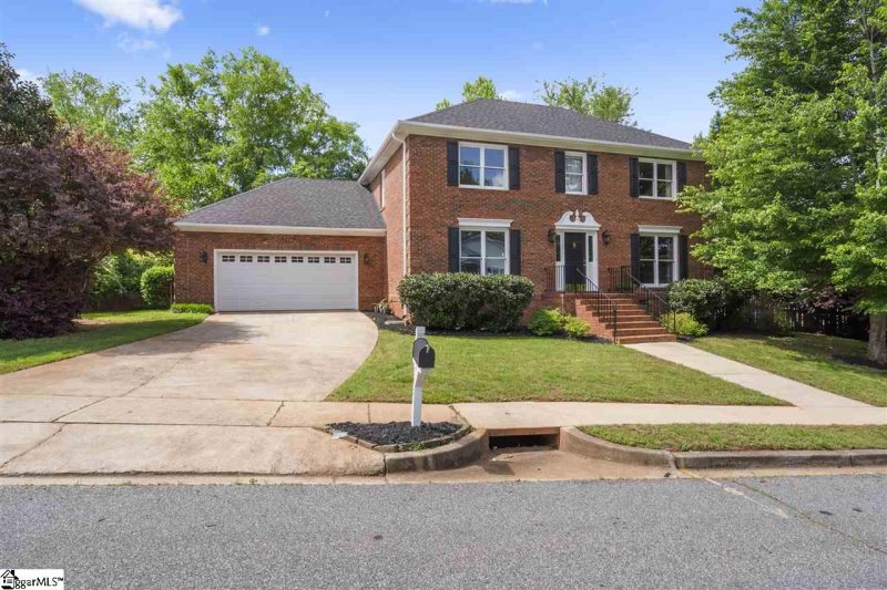 Property image 2 at 203 Grayson Drive, Travelers Rest, SC 29690