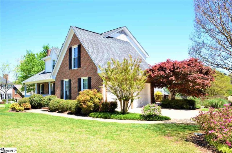 Property image 3 at 605 Oak Pointe Court, Greenville, SC 29615