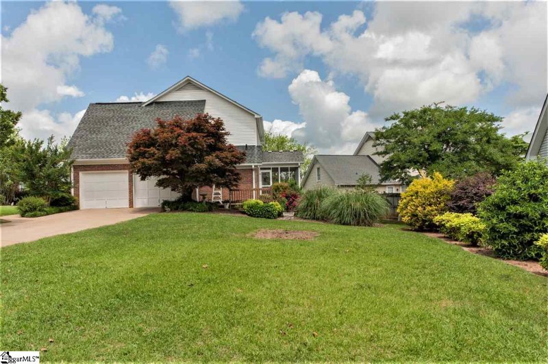 Property image 4 at 605 Oak Pointe Court, Greenville, SC 29615