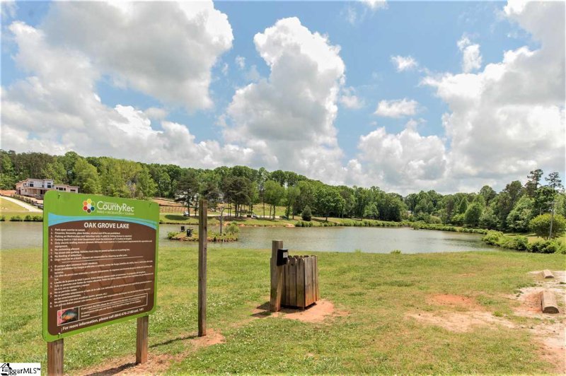 Property image 5 at 605 Oak Pointe Court, Greenville, SC 29615